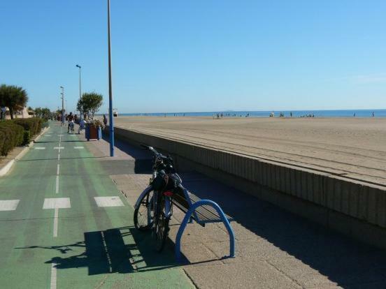 T3 Vue Mer Et Plage, Avec Wifi Et Parking Saint-Pierre-la-Mer  Екстериор снимка